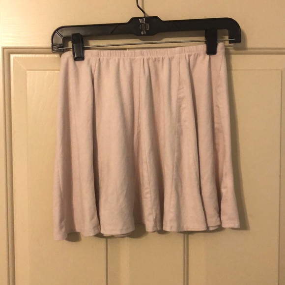 Light pink skirt - Picture 2 of 3